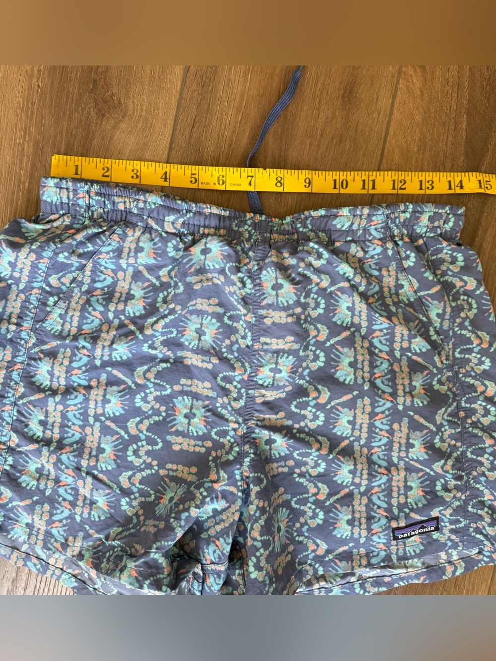 Patagonia Baggies Shorts Womens Small Blue Sunshine Dye 5 Inch Swim Print - Picture 4 of 7
